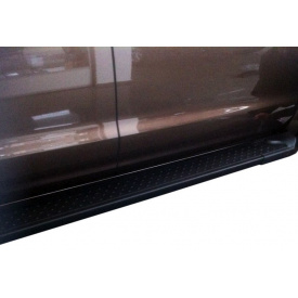 Боковые пороги Allmond Black (2 шт., алюминий) для Volkswagen Amarok 2010-2022 гг.