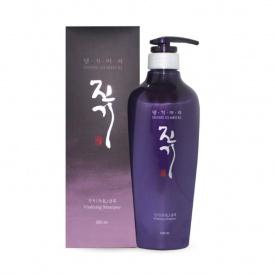 Регенерирующий шампунь Vitalizing Shampoo Daeng Gi Meo Ri 500 мл