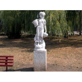 Скульптура садовая «Девушка с корзинами» Базовый
