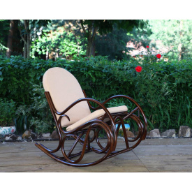 Плетенное кресло-качалка Олимп ЧФЛИ из ротанга с мягкими подушками