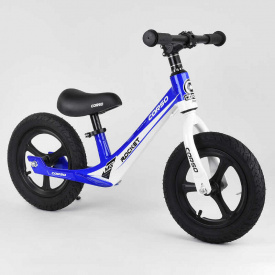 Велобег детский с надувными колёсами, магниевой рамой и магниевыми дисками + подножка Corso White/Blue (99983)