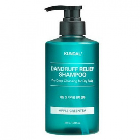 Шампунь для сухой кожи головы Dandruff Relief Shampoo Apple Green Tea Kundal 500 мл
