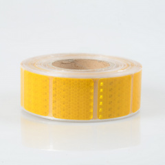Светоотражающая самоклеящаяся сегментированная лента квадрат Eurs 5х5 см х 5 м Жёлтая (400KDLKM2-YELLOW5) Херсон
