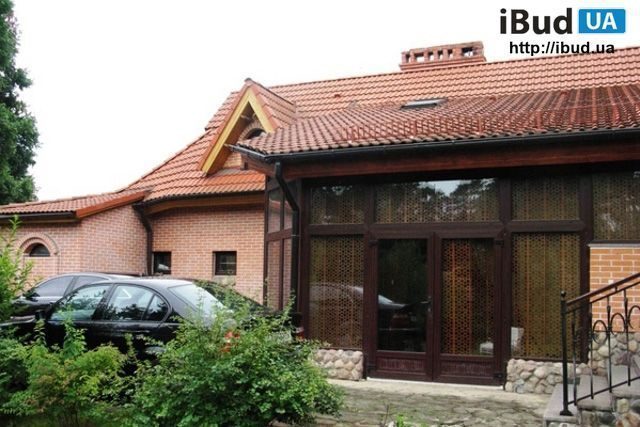 Входная дверь из ПВХ