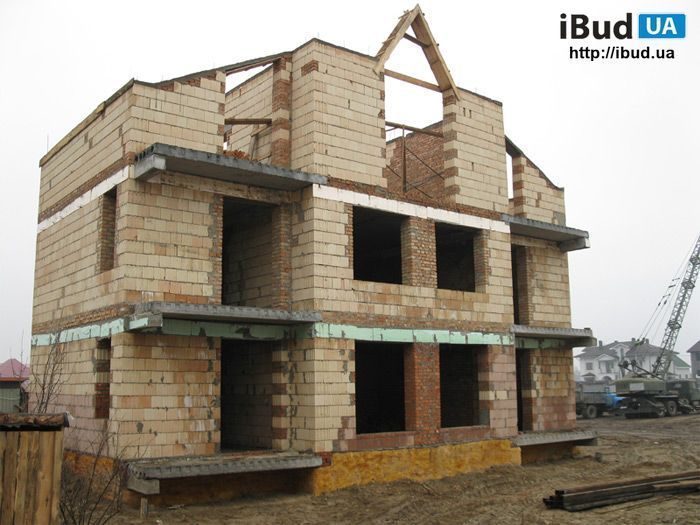 Будівництво заміського будинку з керамблоків Кератерм