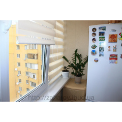 Обшивка балкона пластиковой вагонкой 25 см Ромны