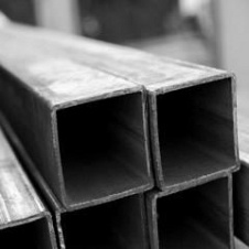 Труба квадратная стальная профильная 40х40х2 мм