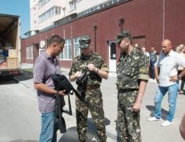 Киевский застройщик Журба А.В. отправил в зону АТО очередную фуру с продуктами питания для украинских воинов ФОТО