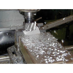 Обробка металу фрезеруванням по кресленнях Київ