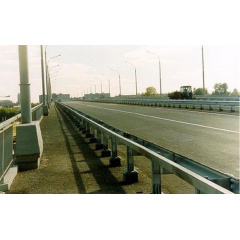 Стійка мостова на цоколі без покриття СМ оцинкована 600 мм Київ
