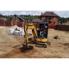 Оренда міні-екскаватора Komatsu PC 35