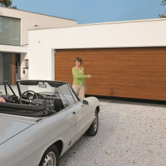 Ворота гаражні секційні Hormann RenoMatic 2500x2500 мм decograin Golden Oak Херсон