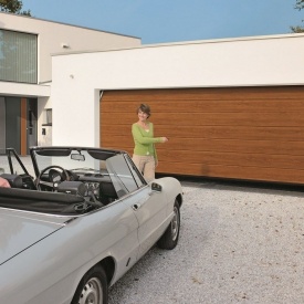 Ворота гаражные секционные Hormann RenoMatic 2750x2125 мм decograin Golden Oak