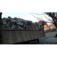 Доставка бутового каменю машиною DAF 5 м3 7.5т Київ