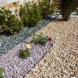 Ландшафтний дизайн саду з крихтою з мармуру