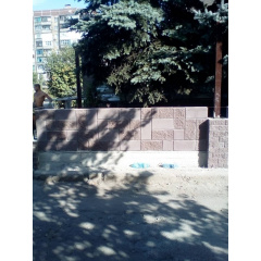 Будівництво паркану з блоку Полтава