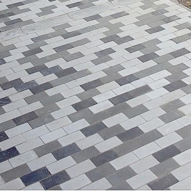 Тротуарная плитка Золотой Мандарин Кирпич без фаски 200х100х60 мм на сером цементе черный