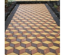 Тротуарна плитка Золотий Мандарин Ромб 150х150х60 мм на сірому цементі коричневий
