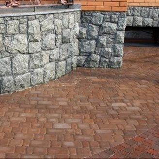 Тротуарная плитка Золотой Мандарин Старый город 120х40 мм на сером цементе персиковый