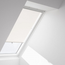Фото - Рулонная штора VELUX RHL М04 на крючках 78х98 см Рулонная штора VELUX RHL М04 на крючках 78х98 см