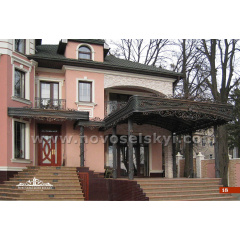 Кованый козырек с колоннами над террасой А5118 Киев