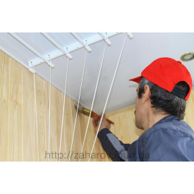 Вскрытие лаком обшивки лоджии