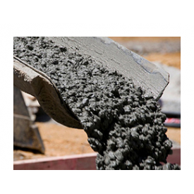 Заливка бетона с помощью автомиксера