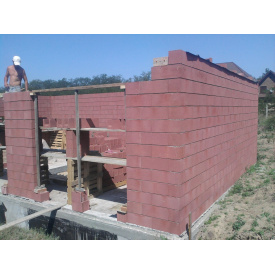 Кладка стін із блоків