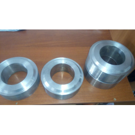 Втулка сталь 20Х 180х110х70 мм