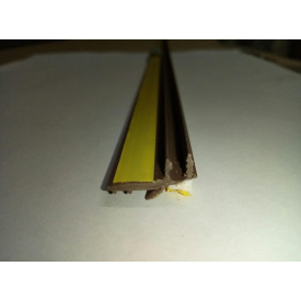 Профиль оконный примыкания коричневый с манжетой 6мм без сетки