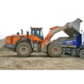 Аренда фронтальный погрузчик DOOSAN DL550