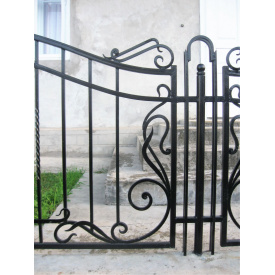 Металлическое ограждение кованое для частных домов Legran
