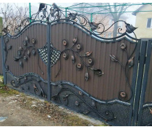 Ворота кованые с профнастилом Б0044пф Legran
