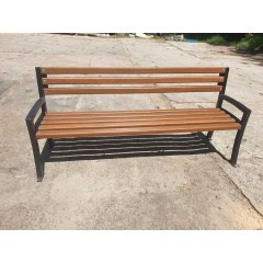 Уличная скамейка садово-парковая Мегасити деревянная 1,8 м на чугунных ножках с подлокотниками Киев