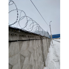 Колючая проволока Егоза Казачка с повышенной защитой от коррозии 600/5