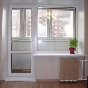 Балконний блок двері 700х2100 мм + вікно 1300х1400 мм, монтажна ширина 60мм, профіль WDS Ekipazh Ultra 60