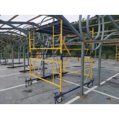 Мобільна вишка-тура (риштовка на колесах) 2.0 х 2.0 (м) 2+1 Стандарт Кропива