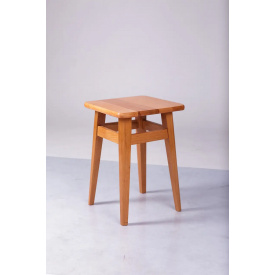 Табурет 450х310х310 мм тонированный буковый под лаком