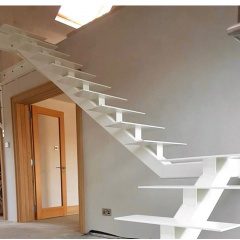 Металлокаркас лестницы с укрепленными ступенями белый Legran Вишневое
