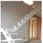 Металлокаркас лестницы с укрепленными ступенями белый Legran Вишневое