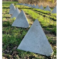 Зуб дракона Бетонный тетраэдр Кременчуг