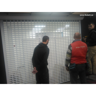 Протизламні ролети – надійний захист будинку та бізнесу від зловмисників