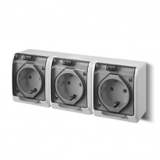 Фото - Розетка з кришкою потрійна Elektro-Plast Hermes IP44 c з/к 16А димчаста (0326-01) Розетка з кришкою потрійна Elektro-Plast Hermes IP44 c з/к 16А димчаста (0326-01)