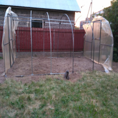 Теплиця "Косичка" 2 х 5 м (труба оцинкована 20х20), повний комплект "Преміум", плівка UV-6, 150 мкм. Королево