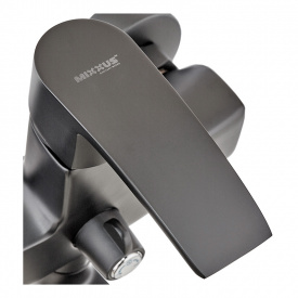 Смеситель для ванной Mixxus Magnum 009 Black (MI6198)