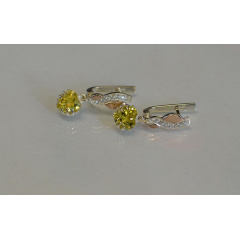 Серьги Sil Сердце в руках 102s-13 Перидот Желтый (Sil-944) Ужгород