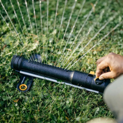 Дождеватель осциллирующий Fiskars Comfort M (1070834) Киев