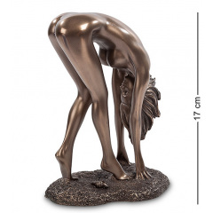 Cтатуетка колекційна Фігура Дівчини 17х12х8 см Veronese Коричневий AL229045 Чернігів