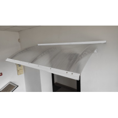 Металический сборный навес (козырек) над дверью Dash'Ok 2.05x1.5 м Hi-tech, белый, сот 6 мм, прозр Ковель