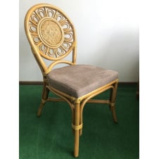 Обідній стілець плетений Cruzo Асканія натуральний ротанг з м'яким сидінням